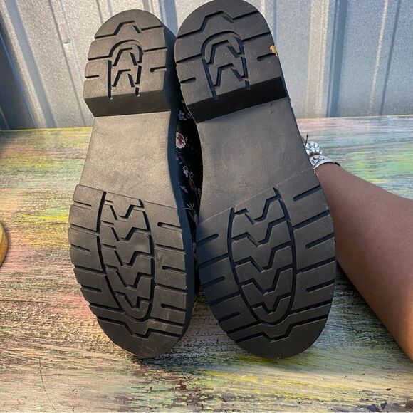 Cherokee Black and Pink Combat Boots with Floral Design - Picture 7 of 7